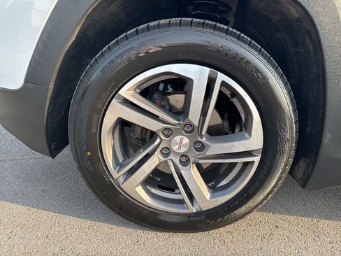 Used 2019 GMC Terrain SLT image 28