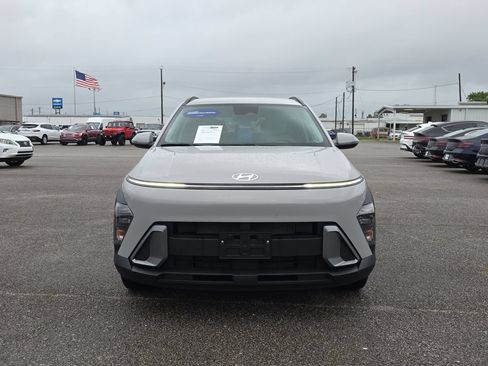 Used 2024 Hyundai Kona SEL FWD image 3