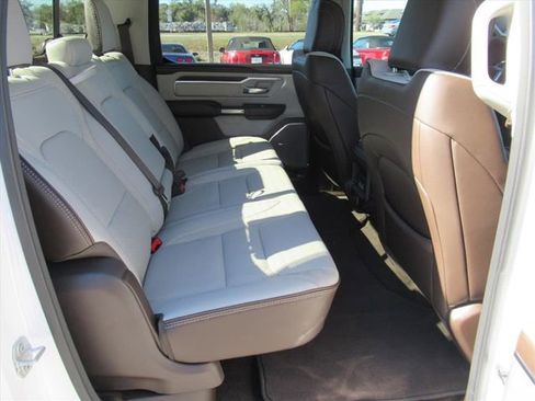 Used 2025 RAM 1500 Laramie image 30