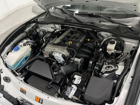 Used 2017 MAZDA MX-5 Miata RF Club image 25