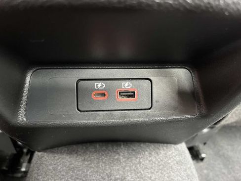 Used 2025 Nissan Altima 2.5 SV FWD image 16