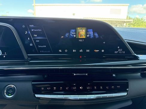 Certified 2024 Cadillac Escalade ESV Sport w/ LPO, ONYX Package AWD/4WD image 26