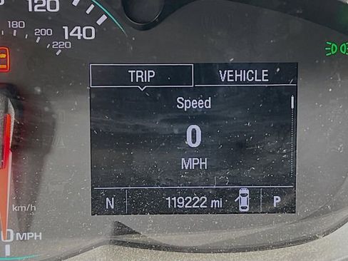 Used 2019 Chevrolet Trax LT w/ LT Convenience Package AWD/4WD image 9