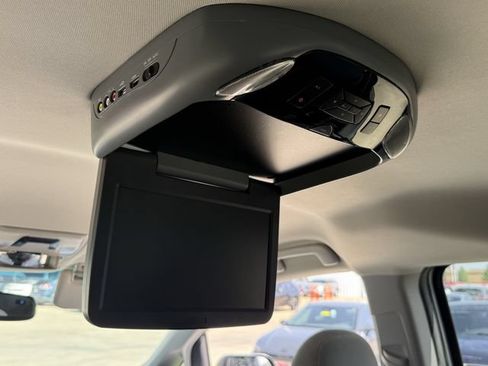 Used 2017 Toyota Sienna LE FWD image 17