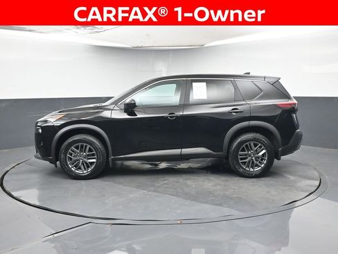 Used 2023 Nissan Rogue S image 2