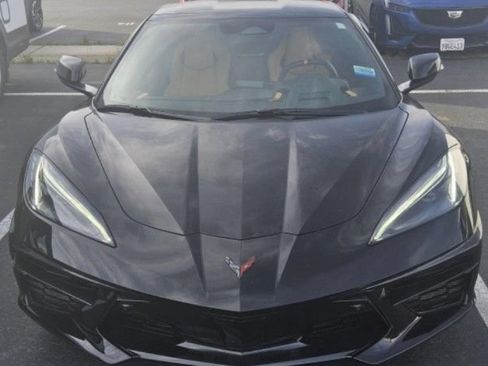 Used 2025 Chevrolet Corvette Stingray Preferred Cpe w/ 2LT RWD image 2