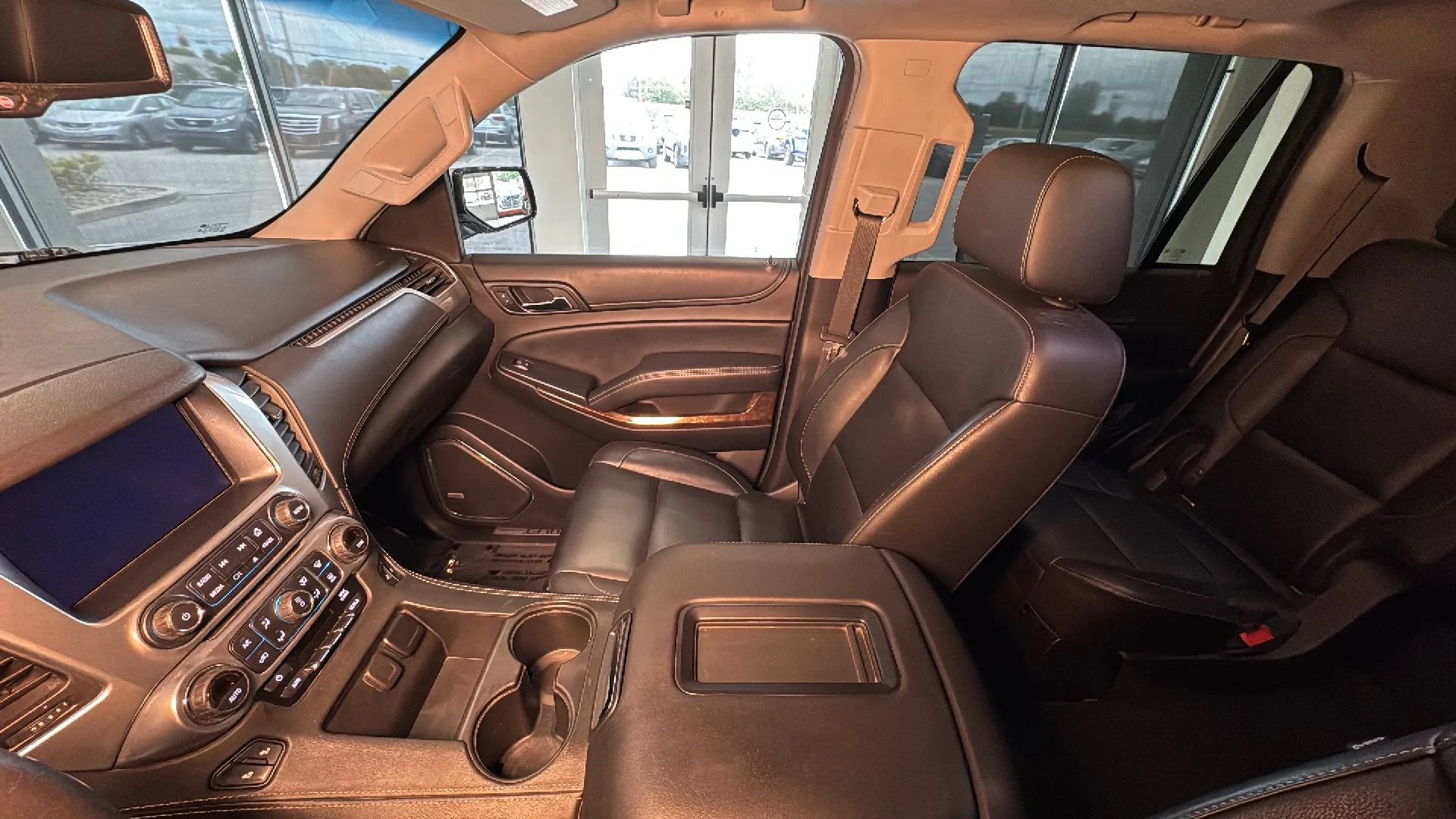Used 2018 Chevrolet Tahoe LT AWD/4WD image 39