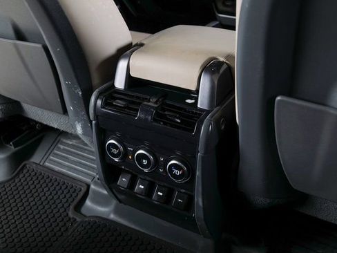 Used 2020 Land Rover Defender 110 HSE image 21