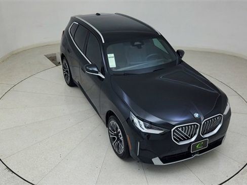Used 2025 BMW X3 xDrive30i w/ Premium Package image 74