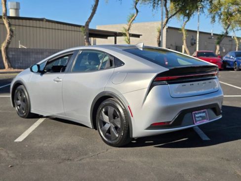 Used 2024 Toyota Prius LE image 8