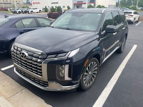 Used 2024 Hyundai Palisade Calligraphy AWD/4WD image 2