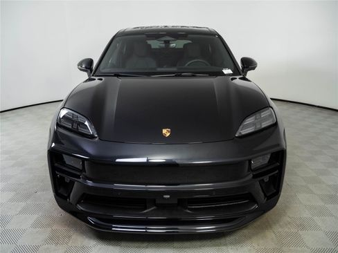New 2026 Porsche Macan 4S Electric AWD/4WD image 36