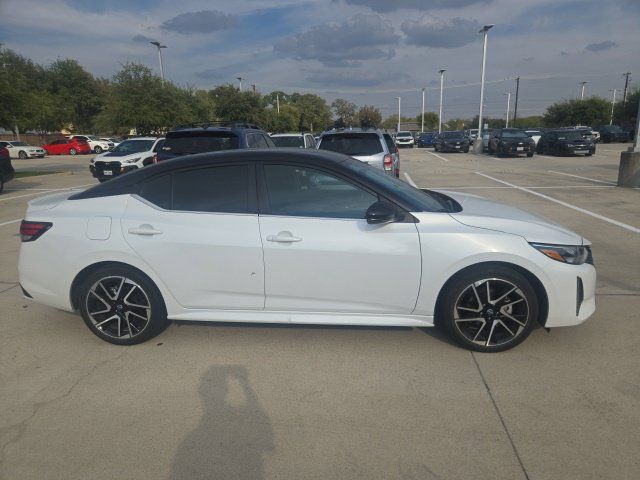 Used 2024 Nissan Sentra SR FWD image 2