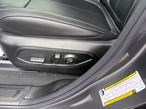 New 2026 Jeep Grand Cherokee Limited w/ Limited Altitude Package image 19