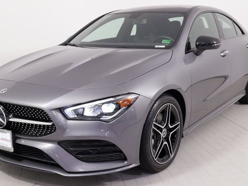 Used 2023 Mercedes-Benz CLA 250 4MATIC image 5