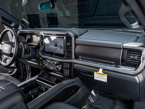 Used 2026 Ford F250 Platinum AWD/4WD image 19