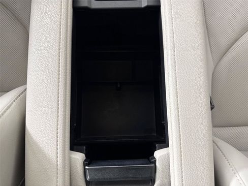 Certified 2024 Toyota Grand Highlander AWD image 35