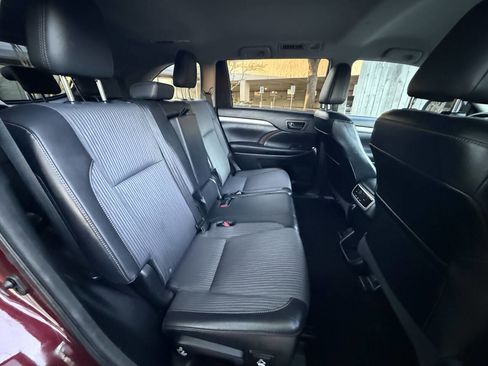 Used 2015 Toyota Highlander Plus image 40