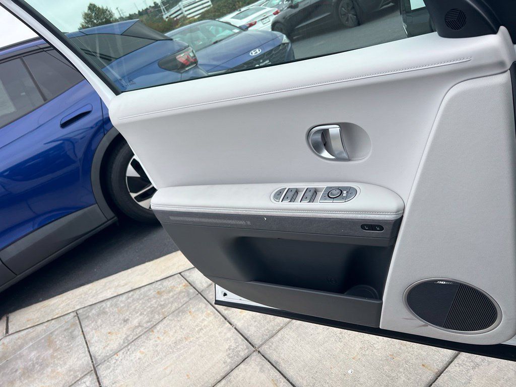 Certified 2024 Hyundai Ioniq 5 Limited AWD/4WD image 19