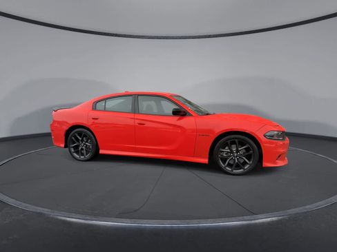 Used 2022 Dodge Charger R/T w/ Blacktop Package image 9