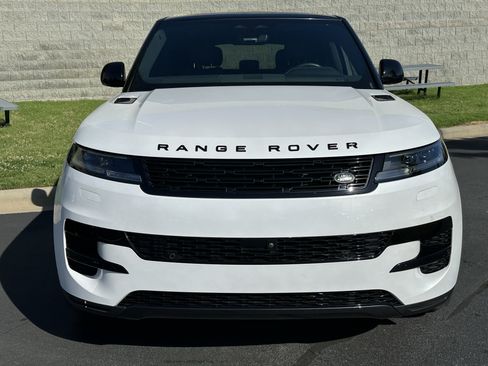 Used 2024 Land Rover Range Rover Sport SE AWD/4WD image 34