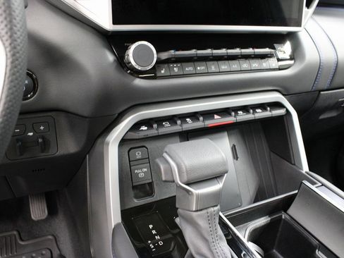 Used 2025 Toyota Sequoia Platinum image 57