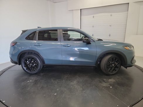 Used 2024 Honda HR-V Sport image 11