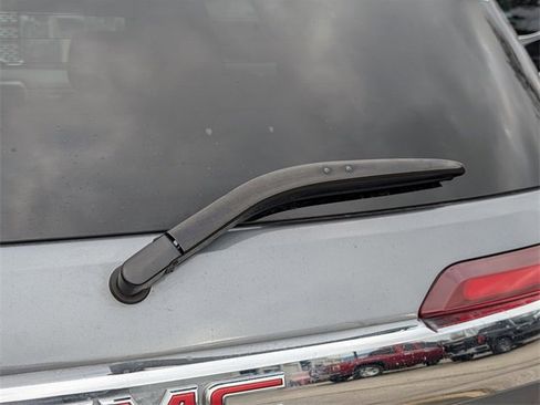 Used 2021 GMC Acadia SLE w/ Trailering Package image 9