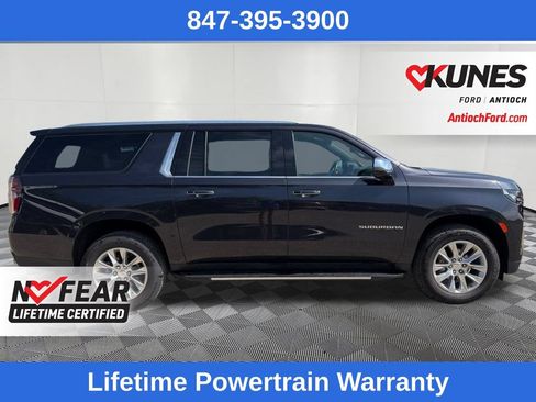 Used 2024 Chevrolet Suburban Premier AWD/4WD image 12