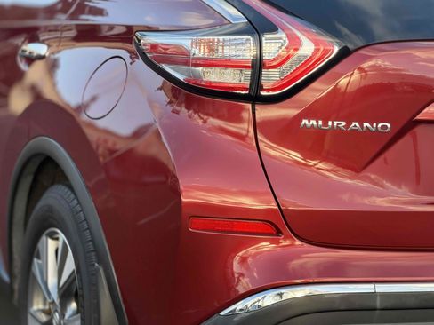 Used 2017 Nissan Murano S w/ Navigation Package FWD image 12