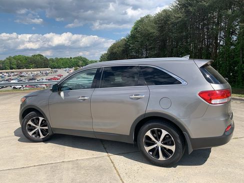 Used 2016 Kia Sorento EX w/ EX Premium Package FWD image 8