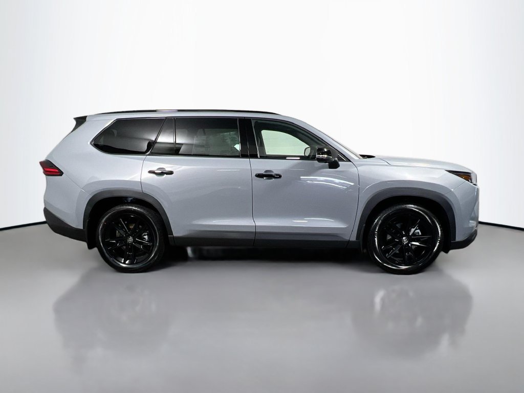 New 2026 Toyota Grand Highlander AWD Hybrid image 2