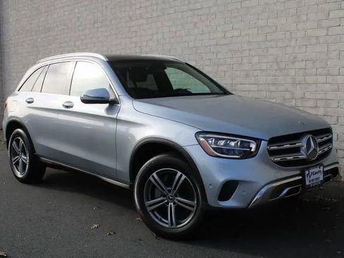 Used 2021 Mercedes-Benz GLC 300 4MATIC image 5