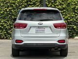 Used 2020 Kia Sorento L image 5