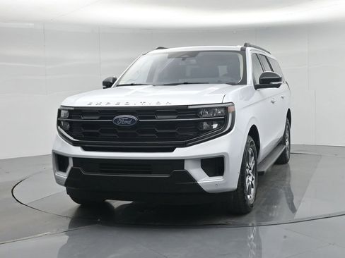 Used 2025 Ford Expedition Max Active image 60