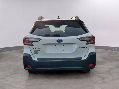 Used 2023 Subaru Outback Onyx Edition image 5