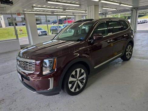 Used 2021 Kia Telluride S AWD/4WD image 2
