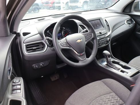 Used 2023 Chevrolet Equinox LT image 11