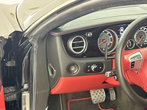 Used 2015 Bentley Continental GT image 10