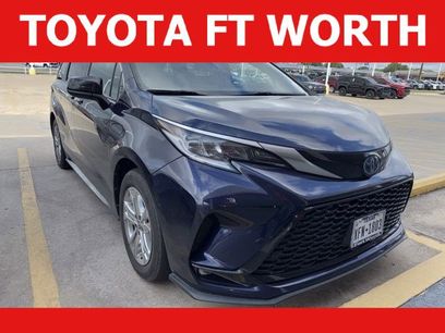 Used 2022 Toyota Sienna XSE