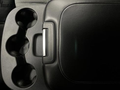 Used 2023 RAM 2500 Big Horn w/ Night Edition image 18