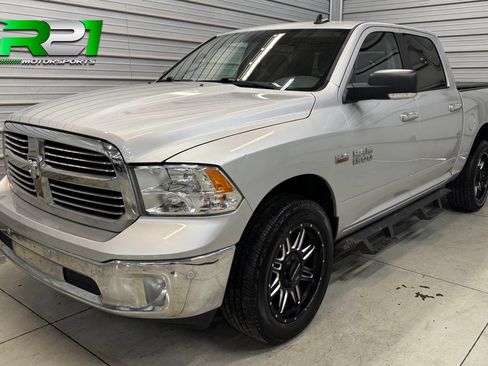 Used 2018 RAM 1500 SLT AWD/4WD image 1