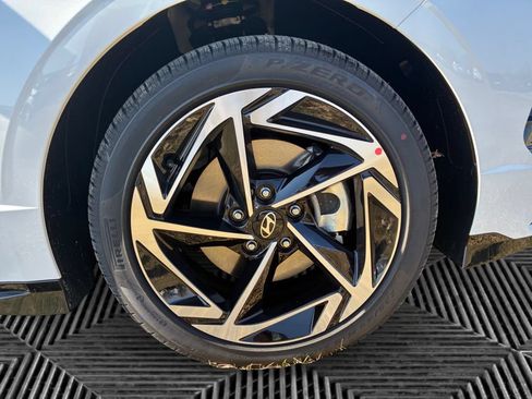 Used 2026 Hyundai Sonata SEL FWD image 17