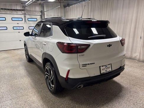 Used 2025 Chevrolet TrailBlazer RS w/ Convenience Package image 6