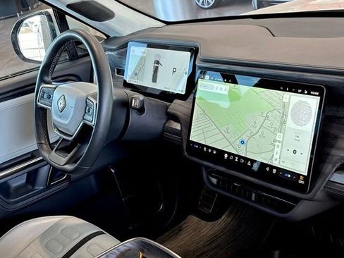 Used 2022 Rivian R1T Adventure image 29