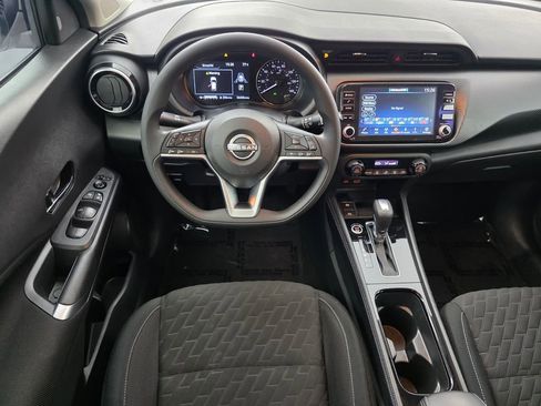 Used 2022 Nissan Kicks SV FWD image 12