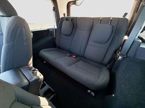 Used 2021 Jeep Wrangler Willys image 18