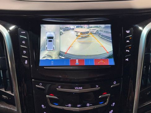 Used 2019 Cadillac Escalade Platinum image 33