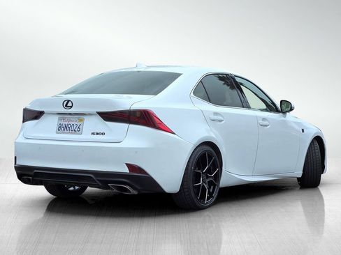 Used 2019 Lexus IS 300 F Sport w/ F Sport Package image 4