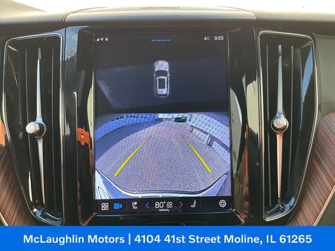 Used 2023 Volvo XC60 B5 Plus w/ Climate Package image 7